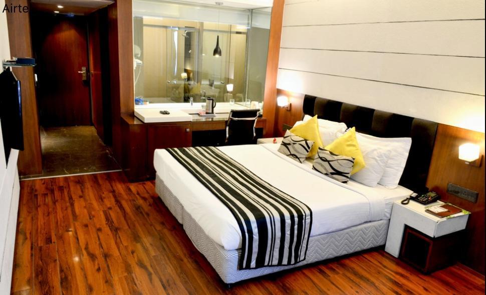 Hotel Gk International Chandīgarh Zewnętrze zdjęcie